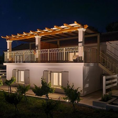 Apollonides Seafront Villa1 Aoede ลิคชูรี ภายนอก รูปภาพ
