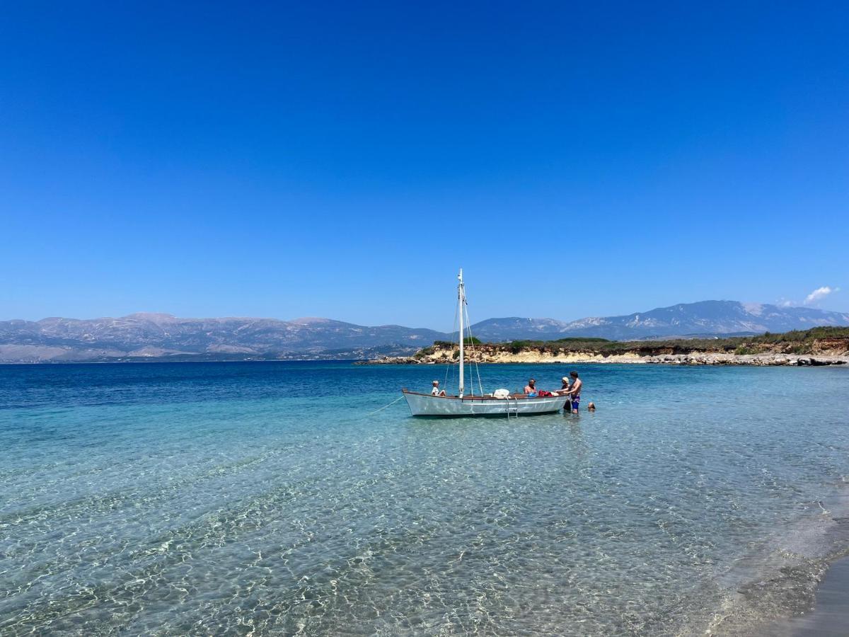 Apollonides Seafront Villa1 Aoede ลิคชูรี ภายนอก รูปภาพ